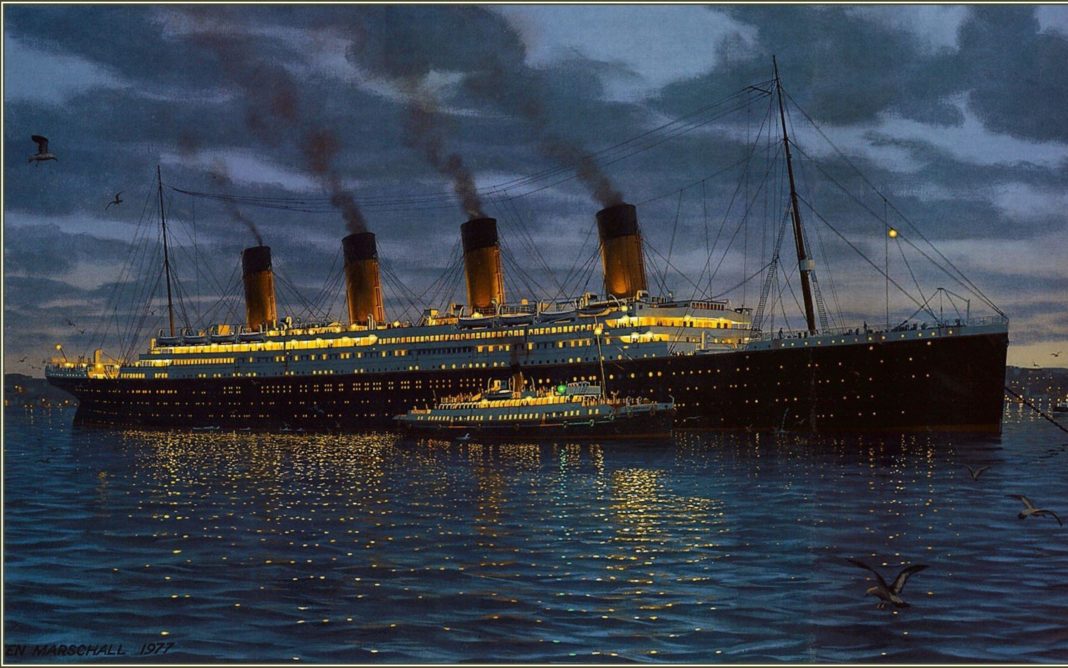 Titanic Paragonato A Una Nave Da Crociera