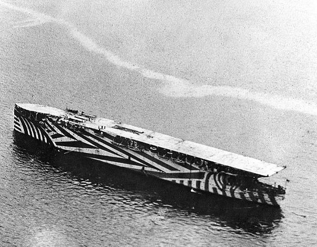 HMS Argus, portaerei con lo scafo del transatlantico Conte Rosso